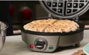 Máy làm bánh quế Cuisinart WAF-200HK-2