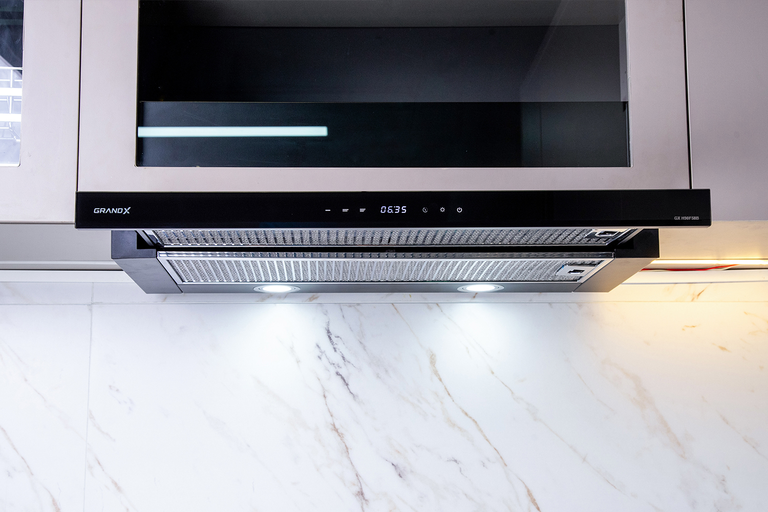 Máy hút mùi GrandX GX H90F58B